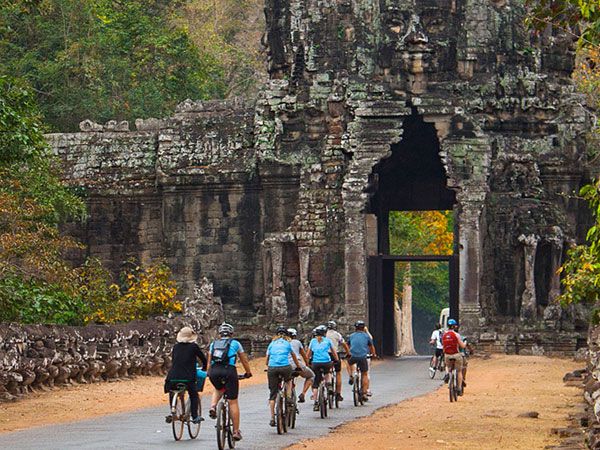 angkor-thom-victory-gate.jpg